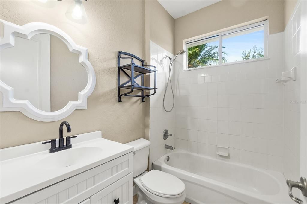 Active With Contract: $390,000 (3 beds, 2 baths, 1894 Square Feet)