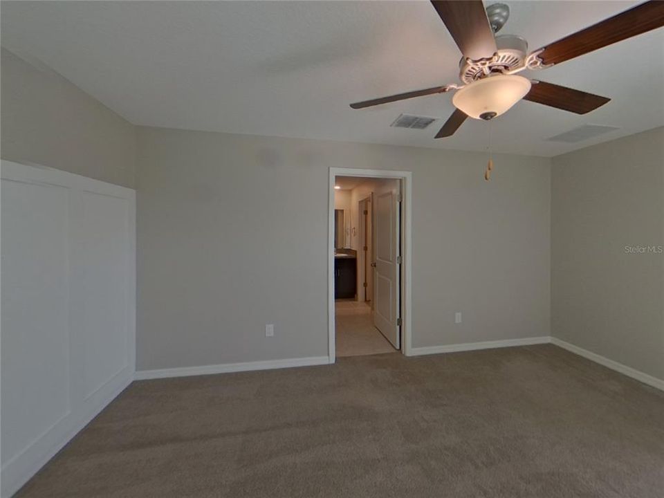 For Rent: $2,129 (3 beds, 2 baths, 1451 Square Feet)