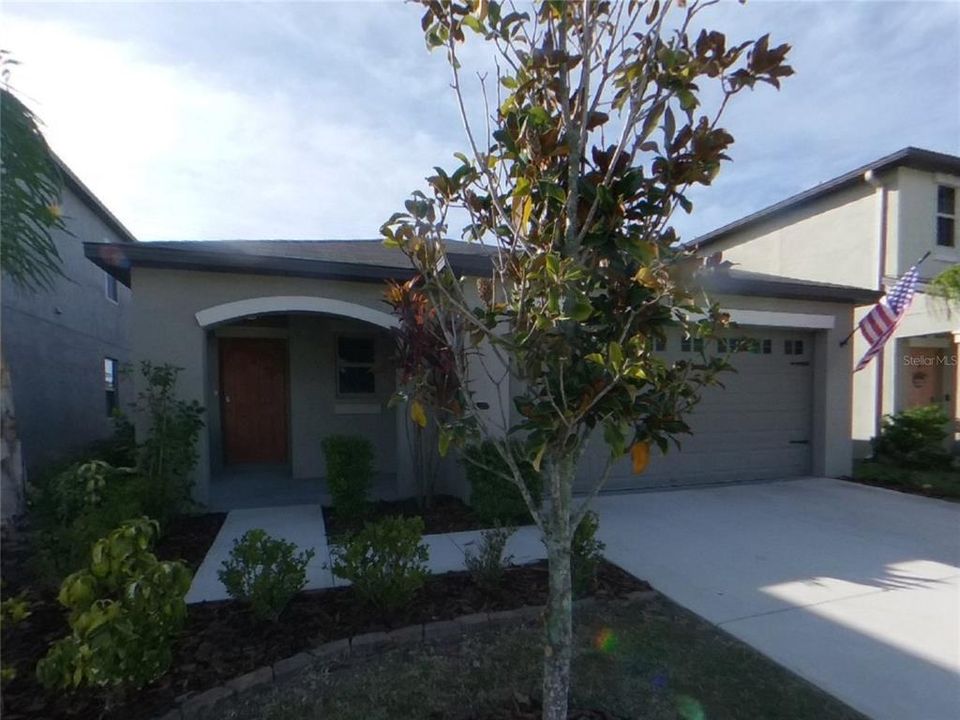 For Rent: $2,129 (3 beds, 2 baths, 1451 Square Feet)