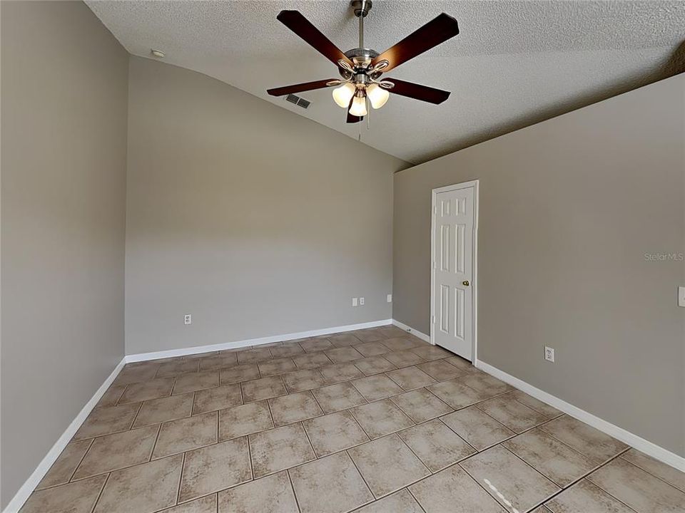 For Rent: $1,729 (3 beds, 2 baths, 1367 Square Feet)