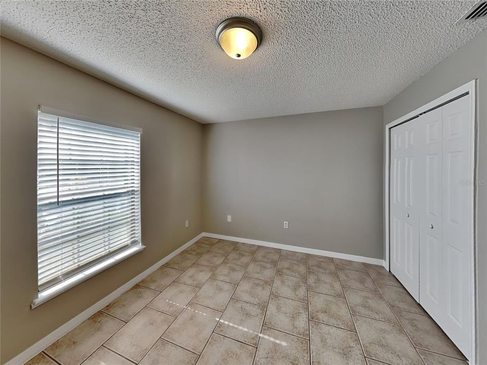 For Rent: $1,729 (3 beds, 2 baths, 1367 Square Feet)