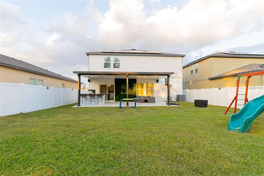 出租: $3,400 (4 贝兹, 2 浴室, 2406 平方英尺)