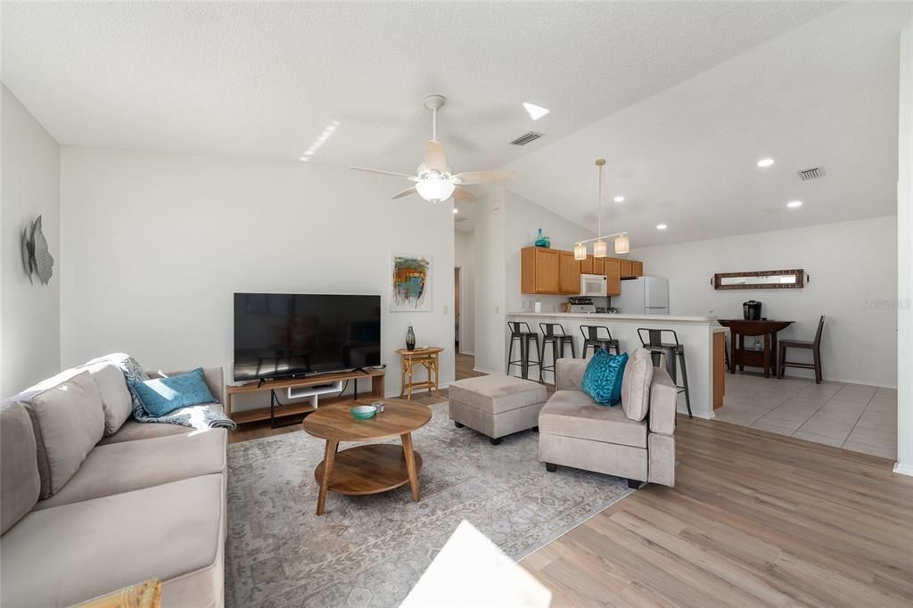 En Venta: $269,900 (2 camas, 2 baños, 1186 Pies cuadrados)