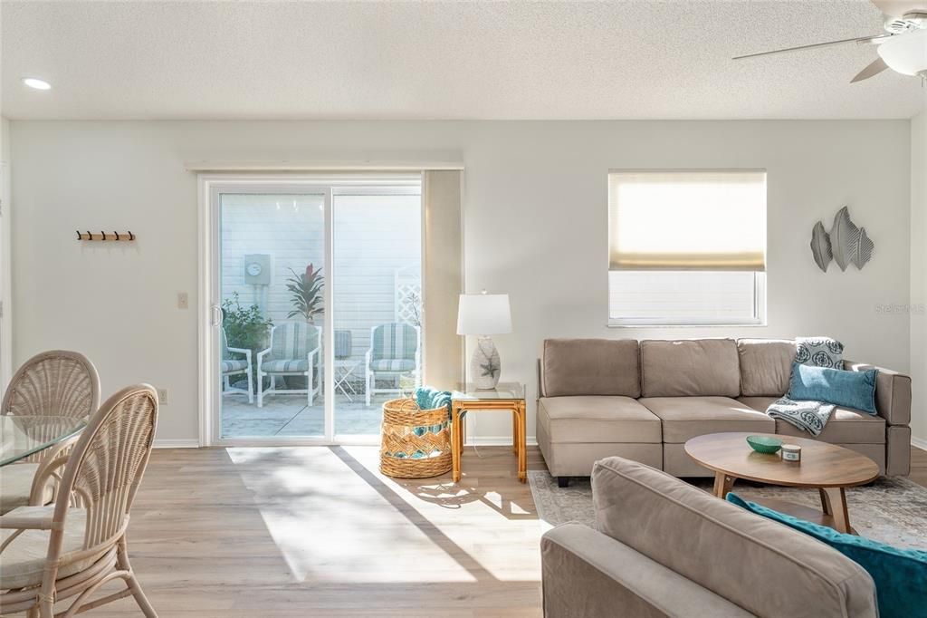 En Venta: $269,900 (2 camas, 2 baños, 1186 Pies cuadrados)