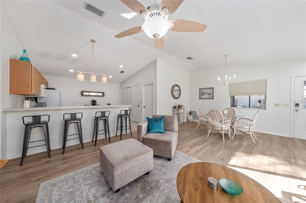 En Venta: $269,900 (2 camas, 2 baños, 1186 Pies cuadrados)