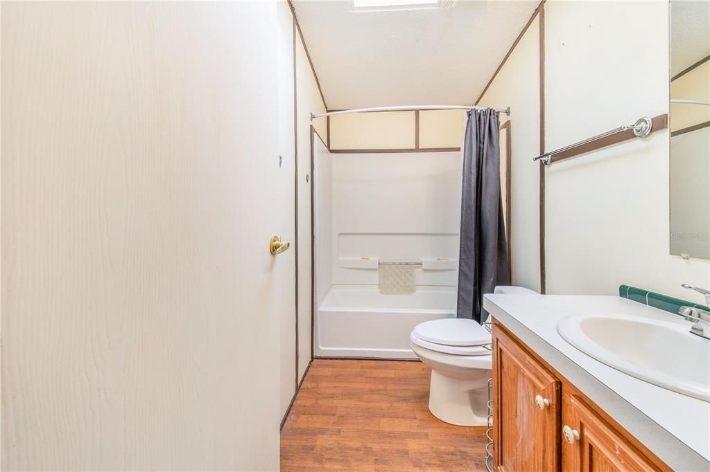 Activo con contrato: $189,000 (4 camas, 2 baños, 1836 Pies cuadrados)