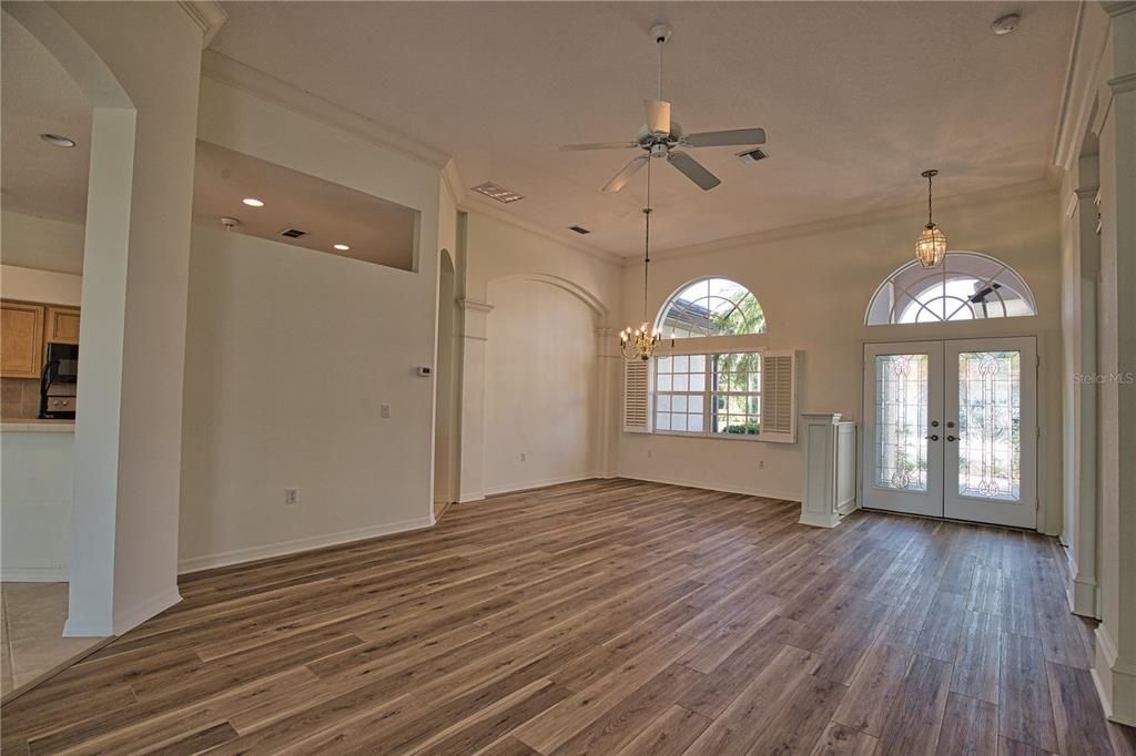 На продажу: $549,000 (3 спален, 2 ванн, 2005 Квадратных фут)