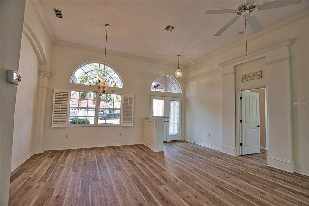 На продажу: $549,000 (3 спален, 2 ванн, 2005 Квадратных фут)