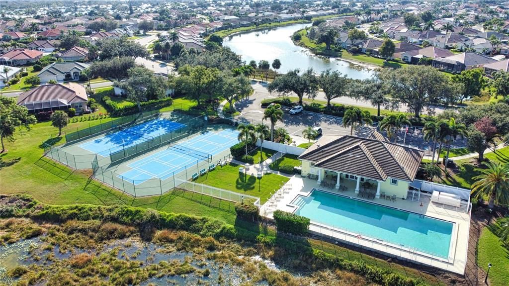 На продажу: $549,000 (3 спален, 2 ванн, 2005 Квадратных фут)