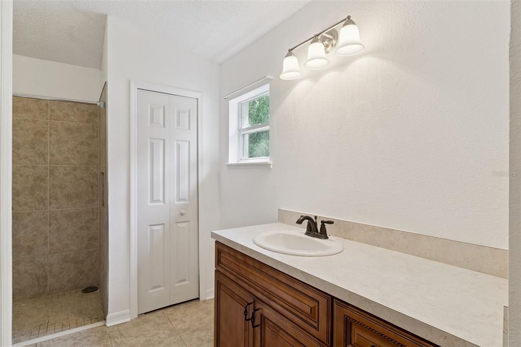 待售: $328,800 (2 贝兹, 2 浴室, 1508 平方英尺)