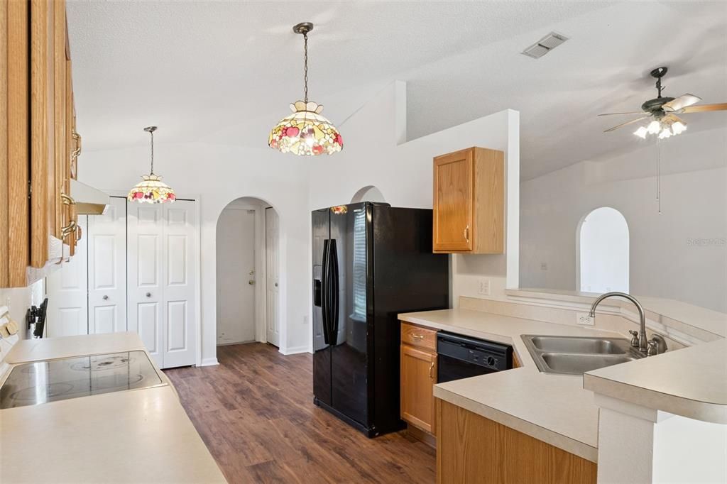 待售: $328,800 (2 贝兹, 2 浴室, 1508 平方英尺)