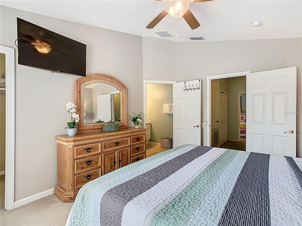 待售: $329,900 (3 贝兹, 3 浴室, 1440 平方英尺)