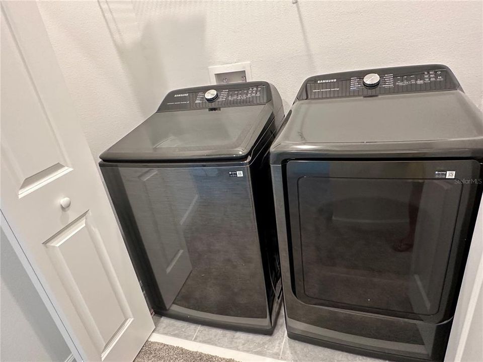 En Renta: $2,350 (3 camas, 2 baños, 2614 Pies cuadrados)