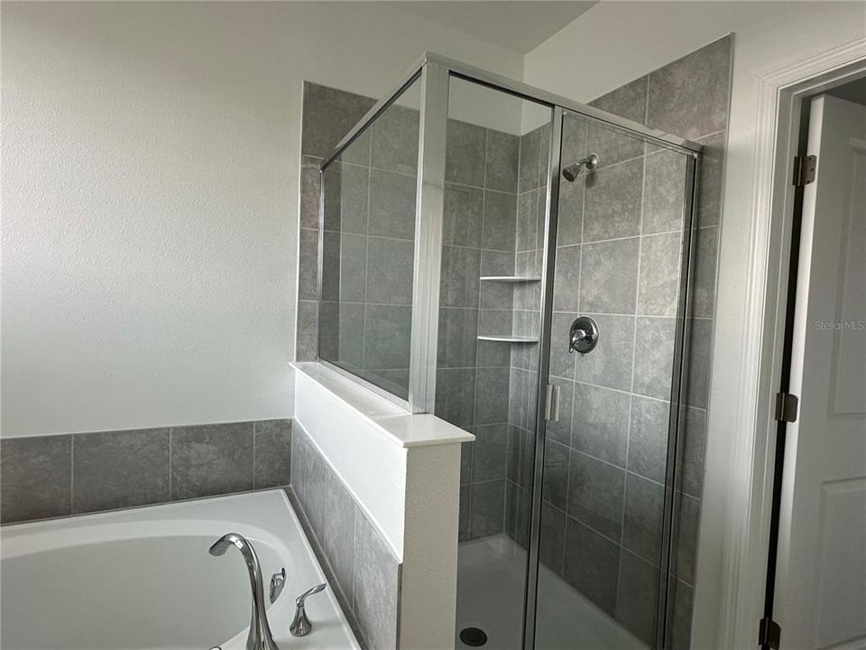 En Renta: $2,350 (3 camas, 2 baños, 2614 Pies cuadrados)