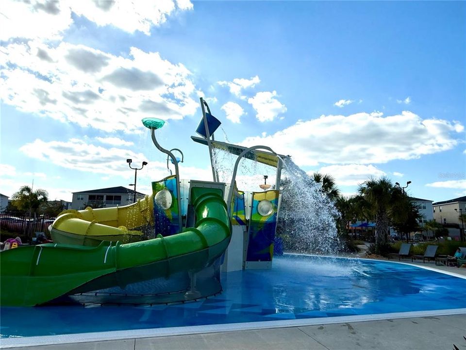 En Renta: $2,350 (3 camas, 2 baños, 2614 Pies cuadrados)