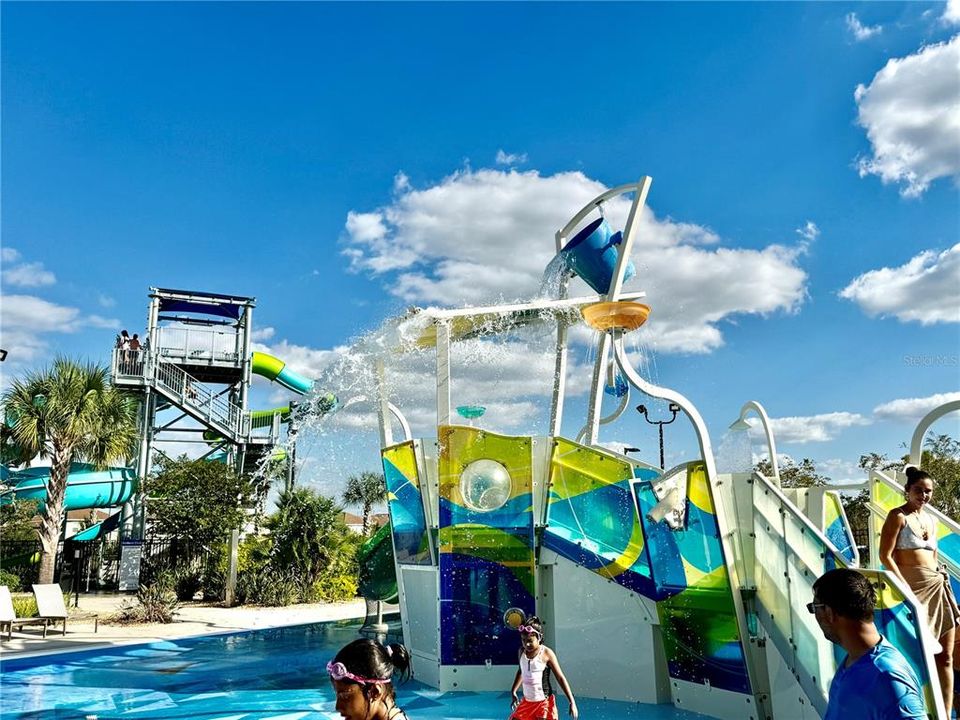 En Renta: $2,350 (3 camas, 2 baños, 2614 Pies cuadrados)