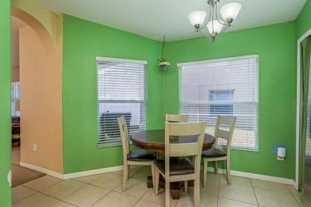 For Sale: $259,000 (3 beds, 2 baths, 1324 Square Feet)