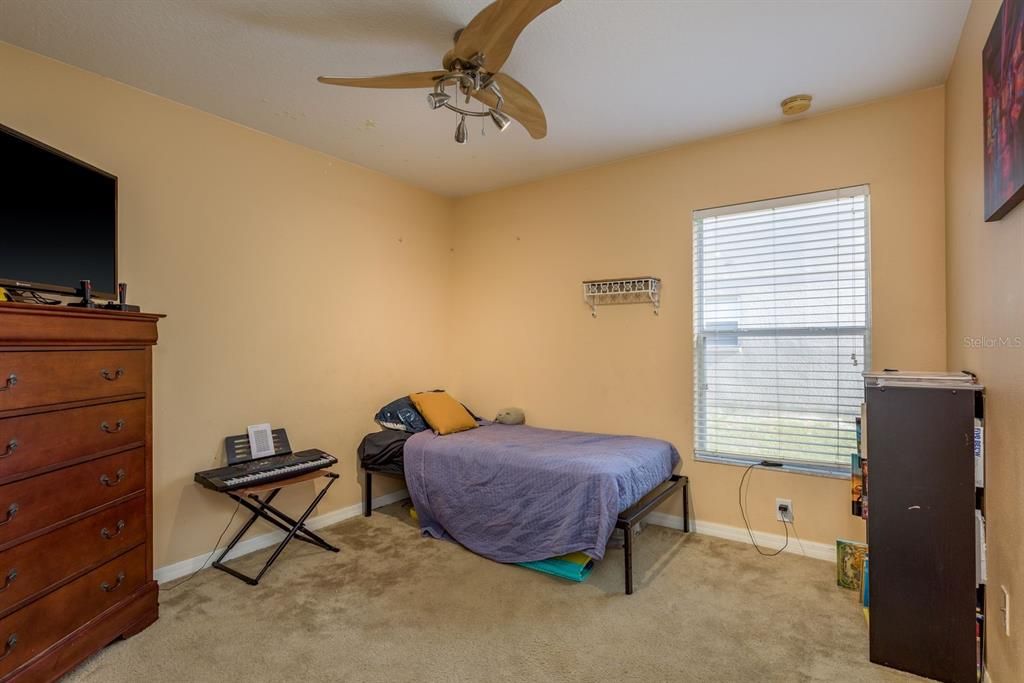 For Sale: $259,000 (3 beds, 2 baths, 1324 Square Feet)