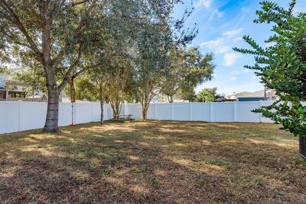 For Sale: $259,000 (3 beds, 2 baths, 1324 Square Feet)