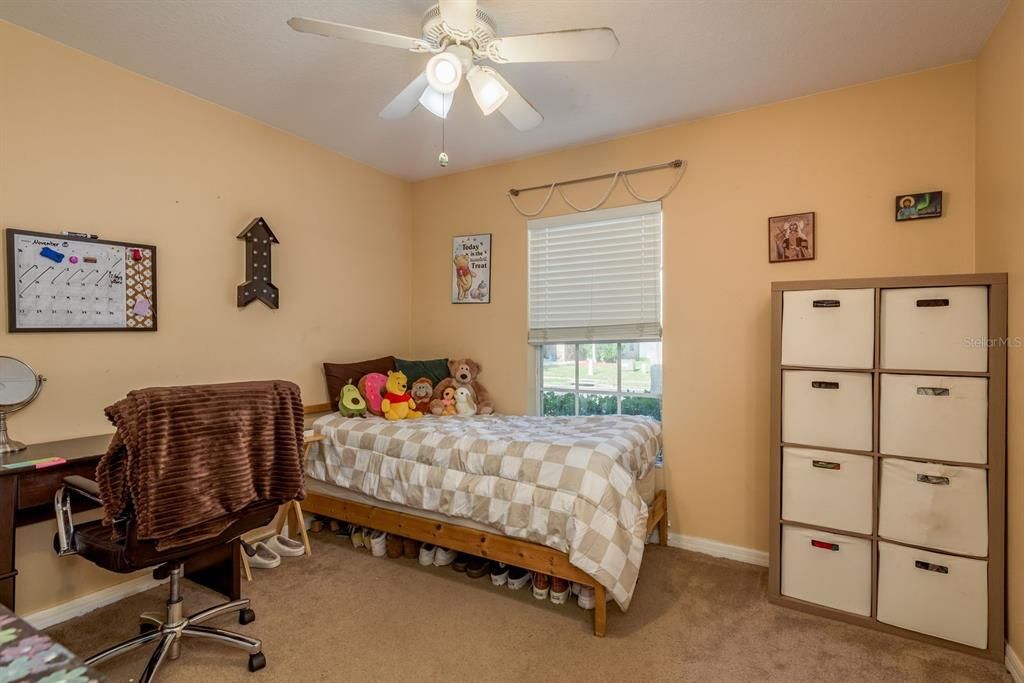 For Sale: $259,000 (3 beds, 2 baths, 1324 Square Feet)