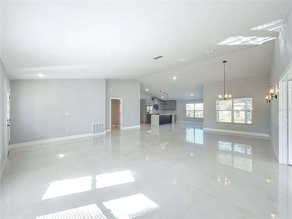 For Sale: $359,900 (3 beds, 2 baths, 1937 Square Feet)