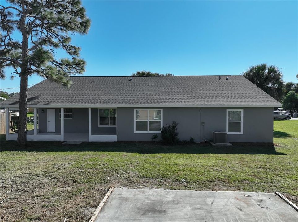 For Sale: $359,900 (3 beds, 2 baths, 1937 Square Feet)