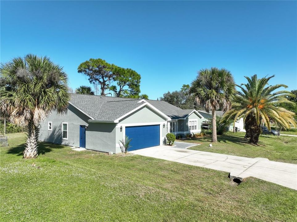 For Sale: $359,900 (3 beds, 2 baths, 1937 Square Feet)