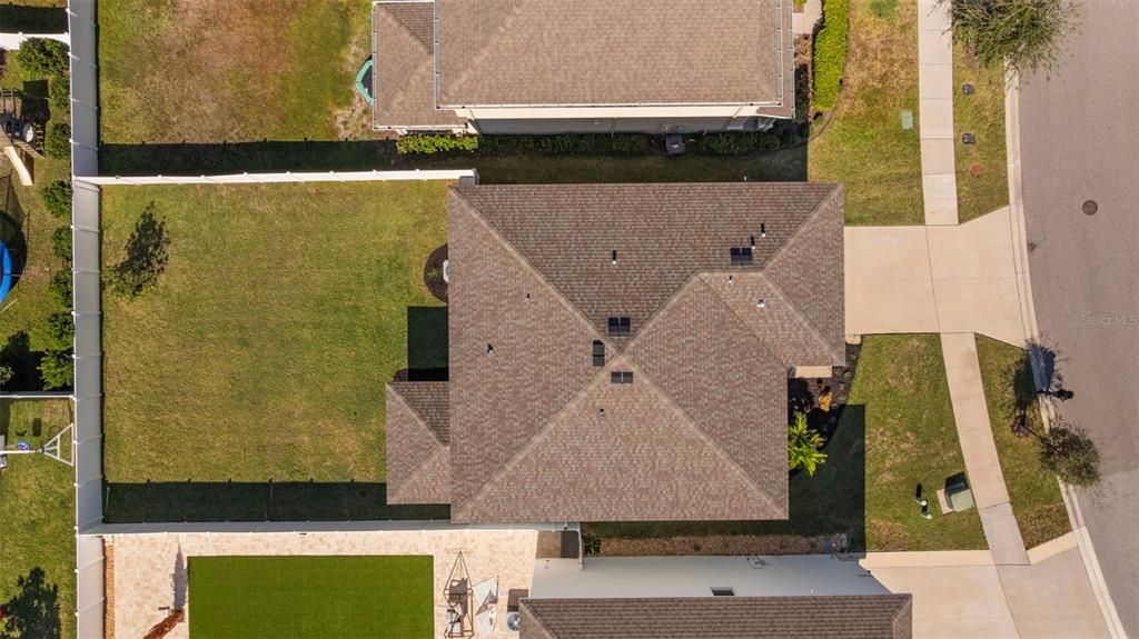 Под контрактом: $675,000 (4 спален, 3 ванн, 2738 Квадратных фут)