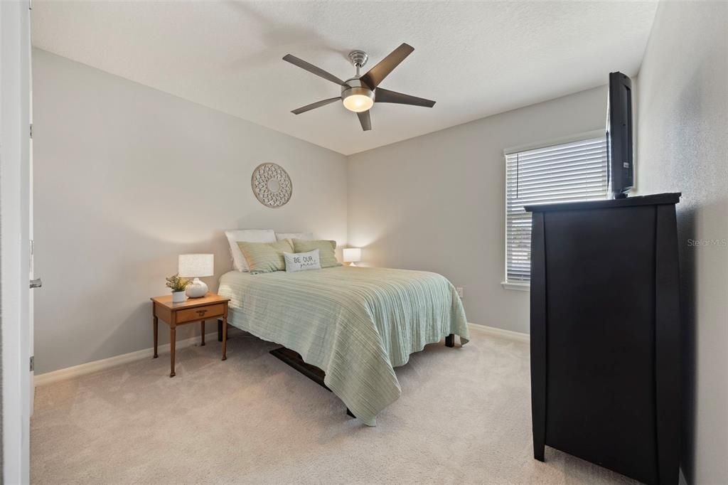 Под контрактом: $675,000 (4 спален, 3 ванн, 2738 Квадратных фут)