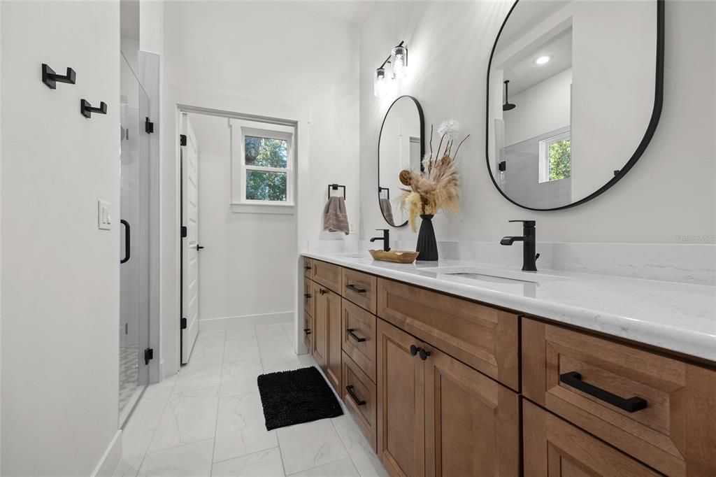 En Venta: $449,900 (3 camas, 2 baños, 1644 Pies cuadrados)