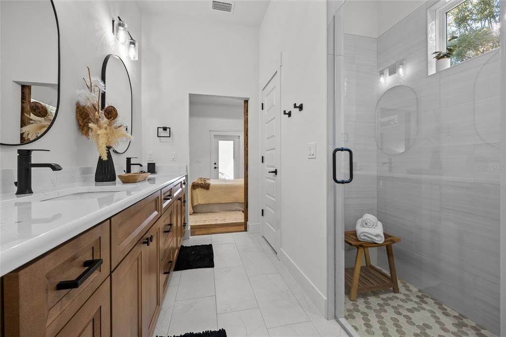 En Venta: $449,900 (3 camas, 2 baños, 1644 Pies cuadrados)