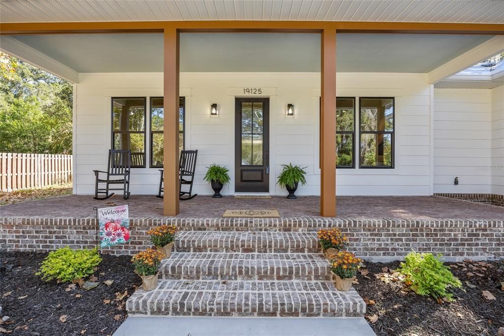 En Venta: $449,900 (3 camas, 2 baños, 1644 Pies cuadrados)