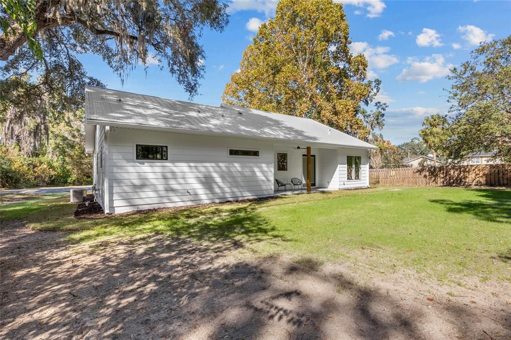 En Venta: $449,900 (3 camas, 2 baños, 1644 Pies cuadrados)