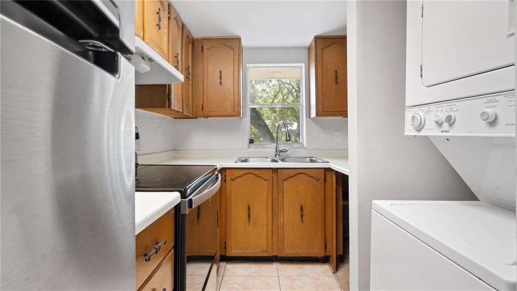 В аренду: $1,450 (1 спален, 1 ванн, 774 Квадратных фут)