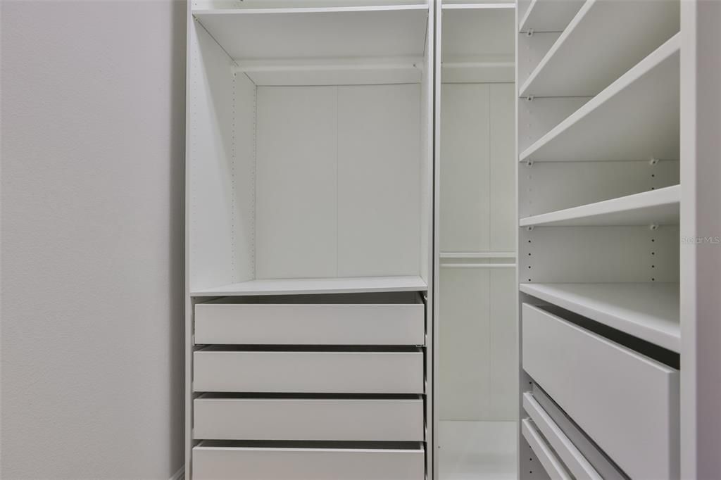 En Renta: $4,995 (3 camas, 3 baños, 2753 Pies cuadrados)