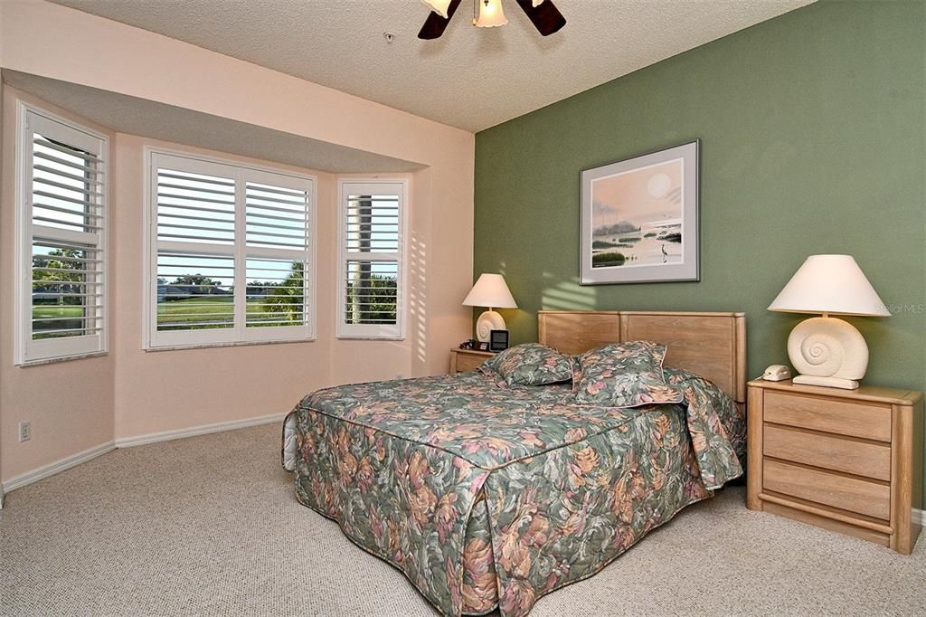 待售: $369,900 (2 贝兹, 2 浴室, 1572 平方英尺)