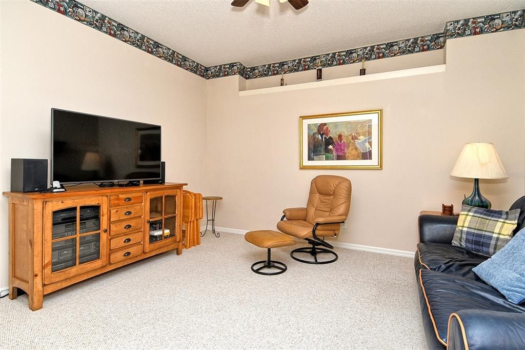 待售: $369,900 (2 贝兹, 2 浴室, 1572 平方英尺)