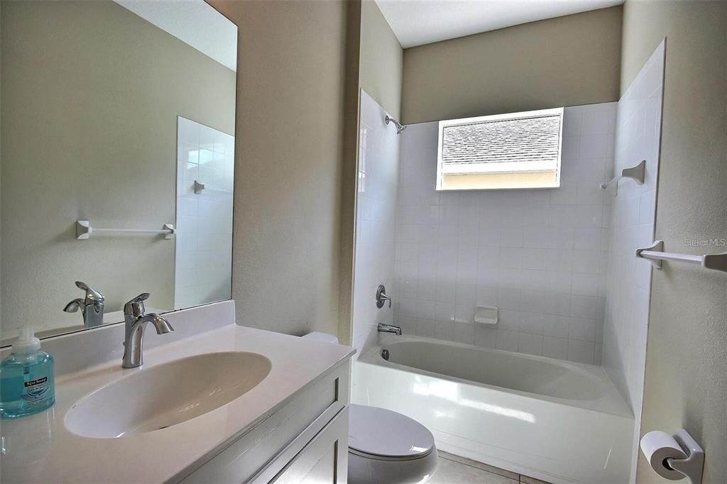 For Rent: $2,900 (4 beds, 3 baths, 2222 Square Feet)