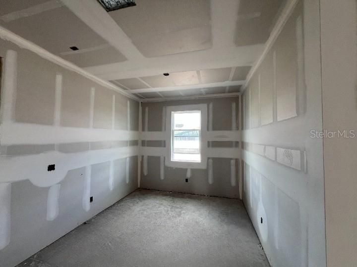 Active With Contract: $399,990 (3 beds, 2 baths, 1709 Square Feet)