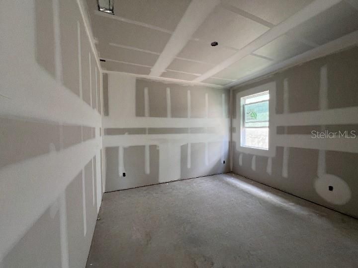 Active With Contract: $399,990 (3 beds, 2 baths, 1709 Square Feet)