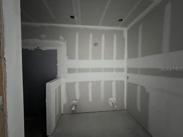 Active With Contract: $399,990 (3 beds, 2 baths, 1709 Square Feet)