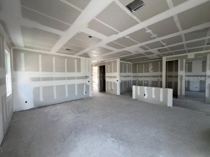 Active With Contract: $399,990 (3 beds, 2 baths, 1709 Square Feet)