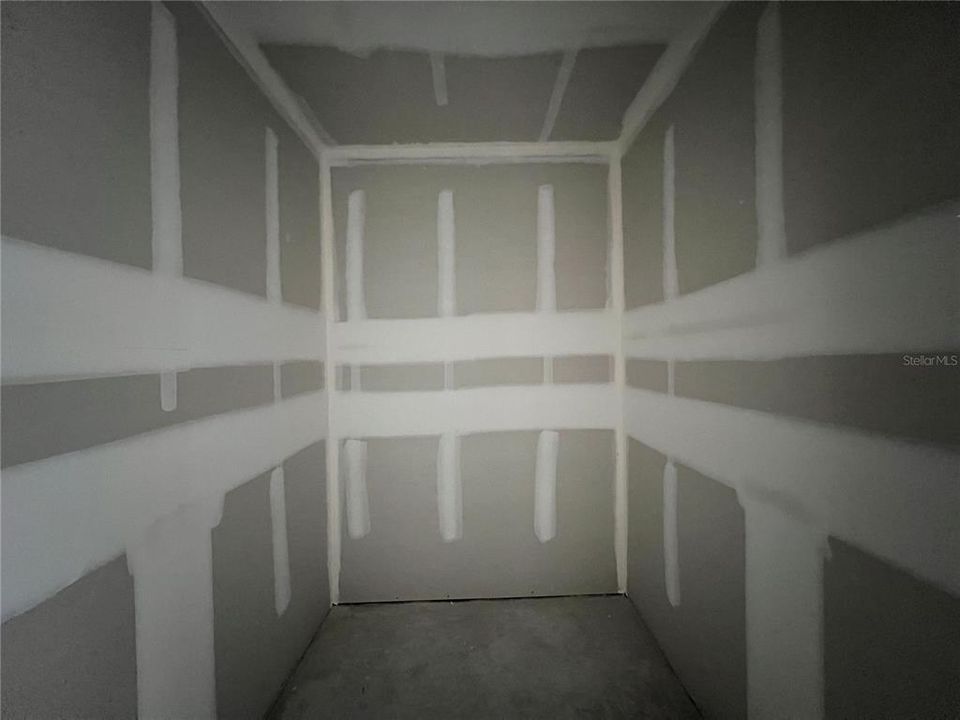 Active With Contract: $399,990 (3 beds, 2 baths, 1709 Square Feet)