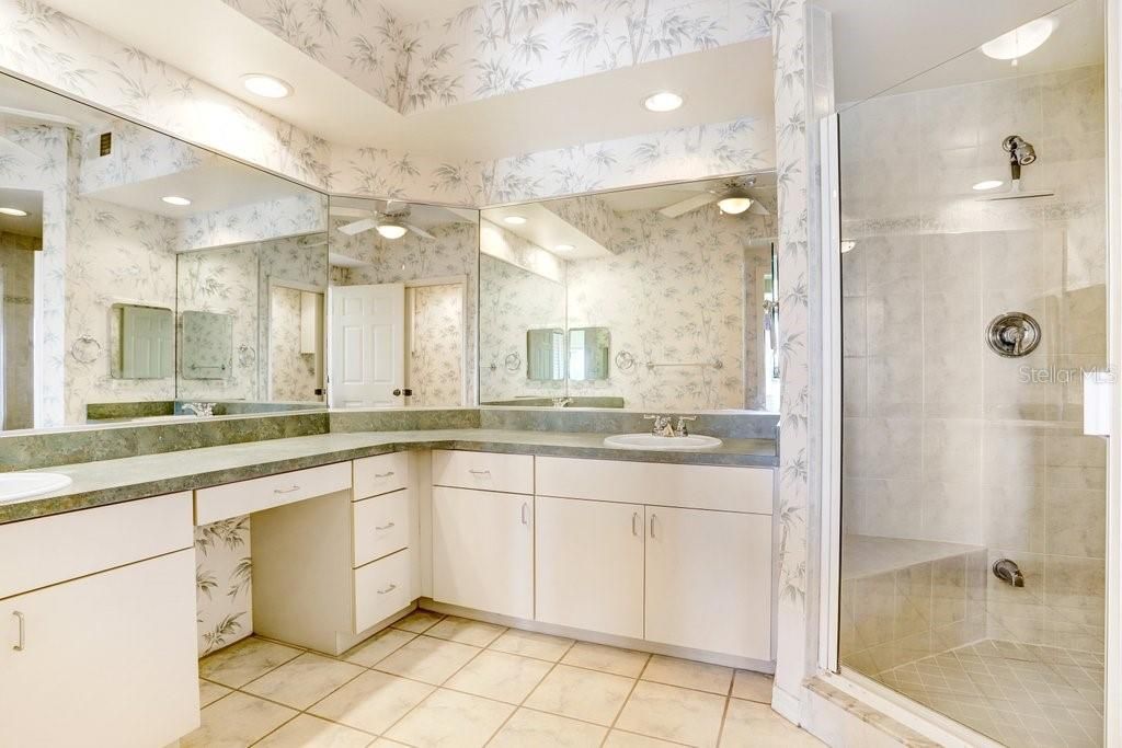 En Venta: $365,000 (3 camas, 2 baños, 1805 Pies cuadrados)