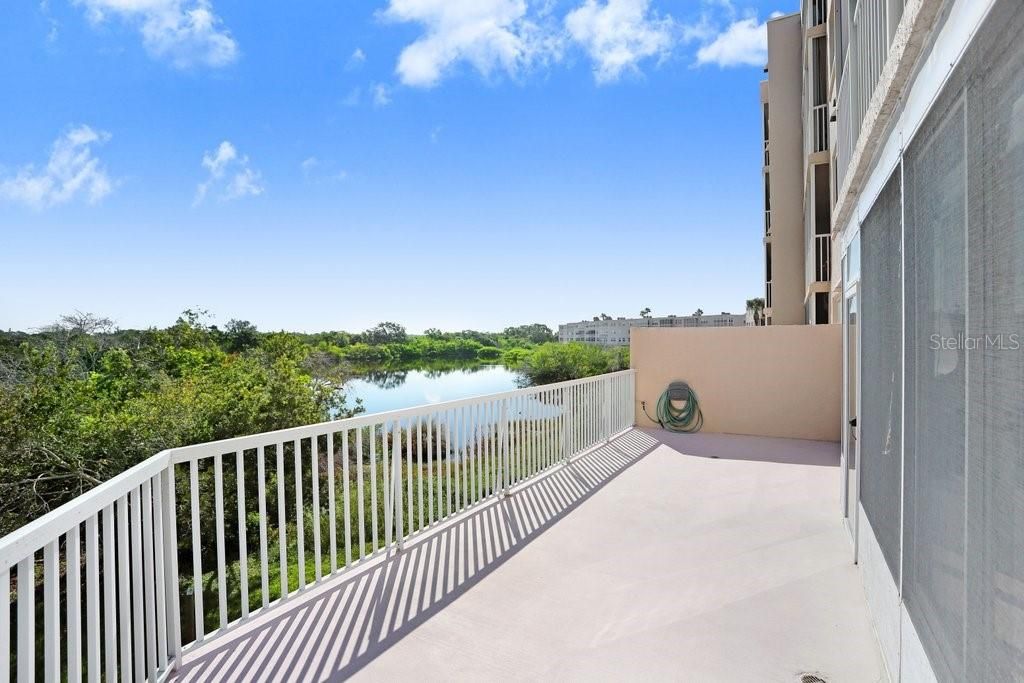 En Venta: $365,000 (3 camas, 2 baños, 1805 Pies cuadrados)