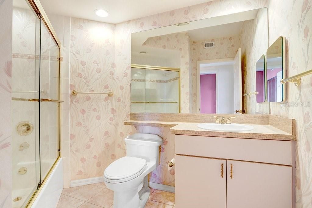 En Venta: $365,000 (3 camas, 2 baños, 1805 Pies cuadrados)