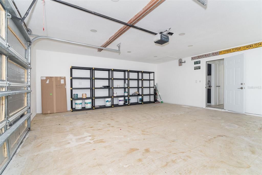 For Sale: $800,000 (3 beds, 3 baths, 2299 Square Feet)