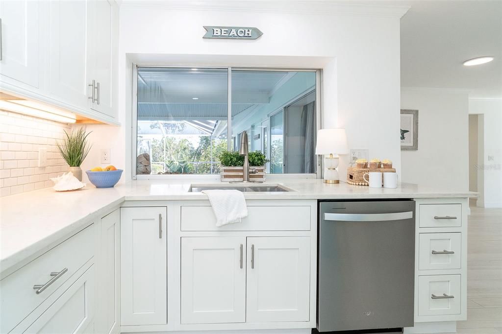 For Sale: $800,000 (3 beds, 3 baths, 2299 Square Feet)