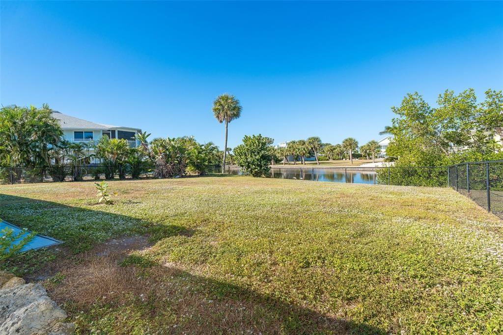 For Sale: $800,000 (3 beds, 3 baths, 2299 Square Feet)