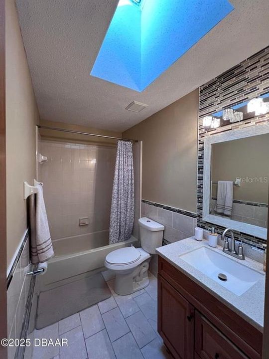 На продажу: $389,900 (3 спален, 2 ванн, 2194 Квадратных фут)